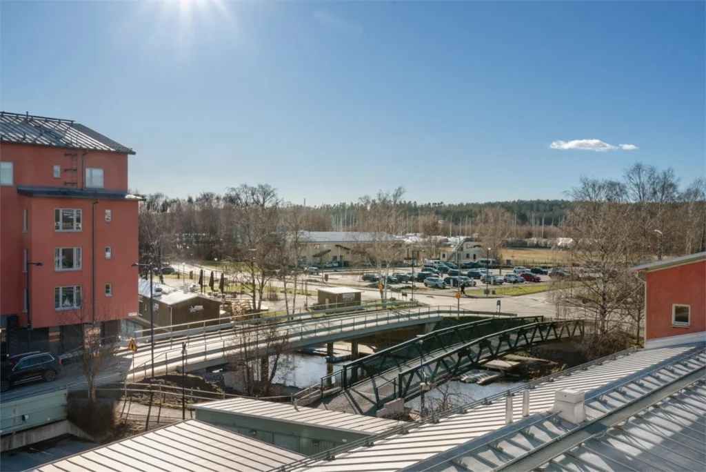 10. Asflatering parkering for bil BRF Ostermalm