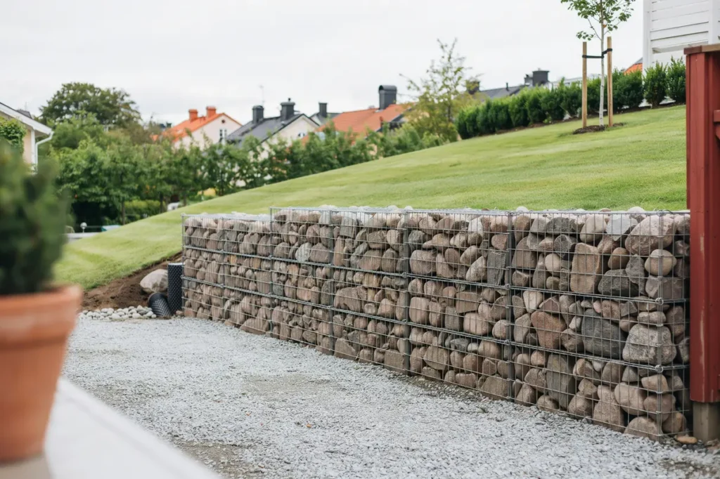 gabionst dmur med integrerad dr nering f rdigst lld i gamla enskede enskede